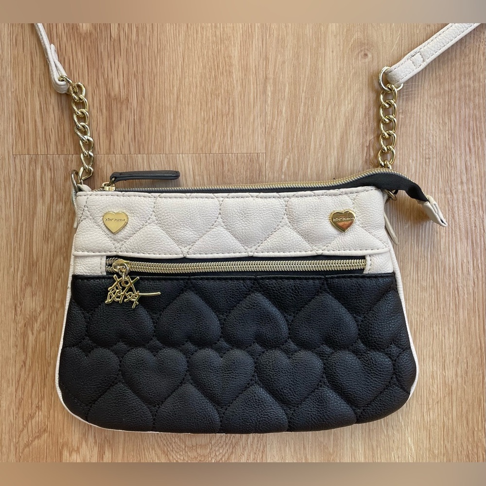 Betsey Johnson small quilted bag cream black gold graffiti interior heart love